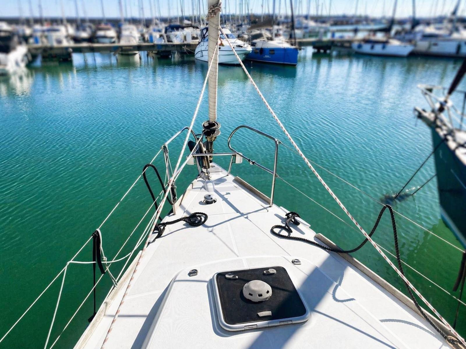 beneteau Oceanis 40
