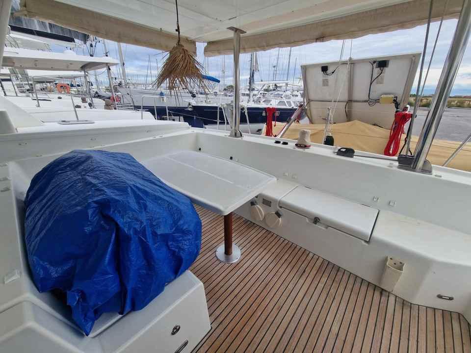 lagoon 440