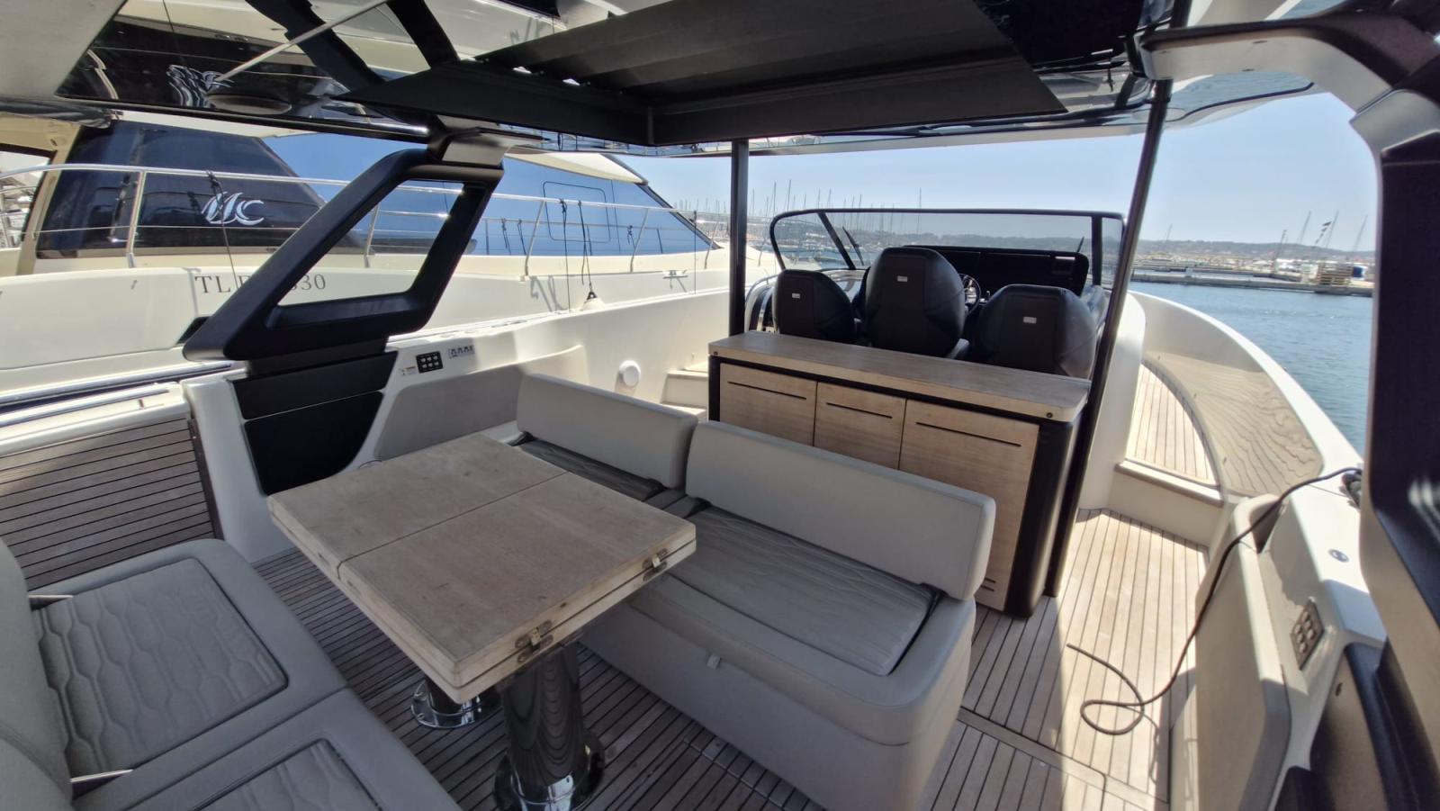 cranchi A46 luxury tender