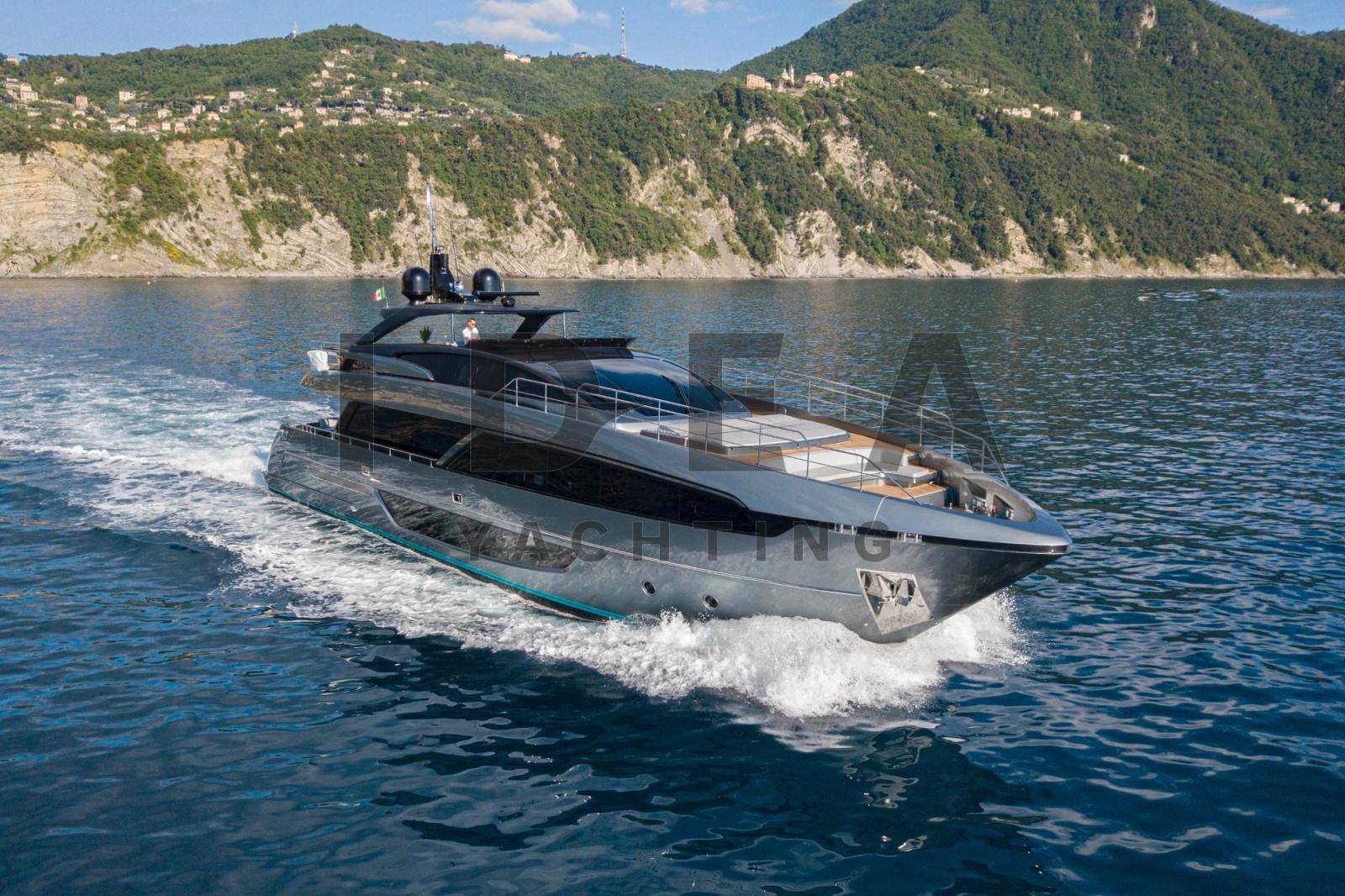 riva Corsaro 100