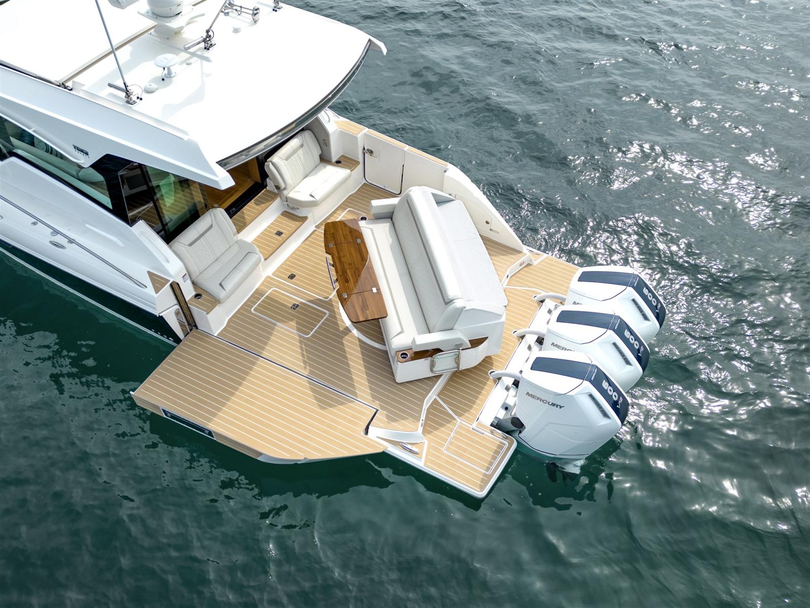 tiara yachts 48le