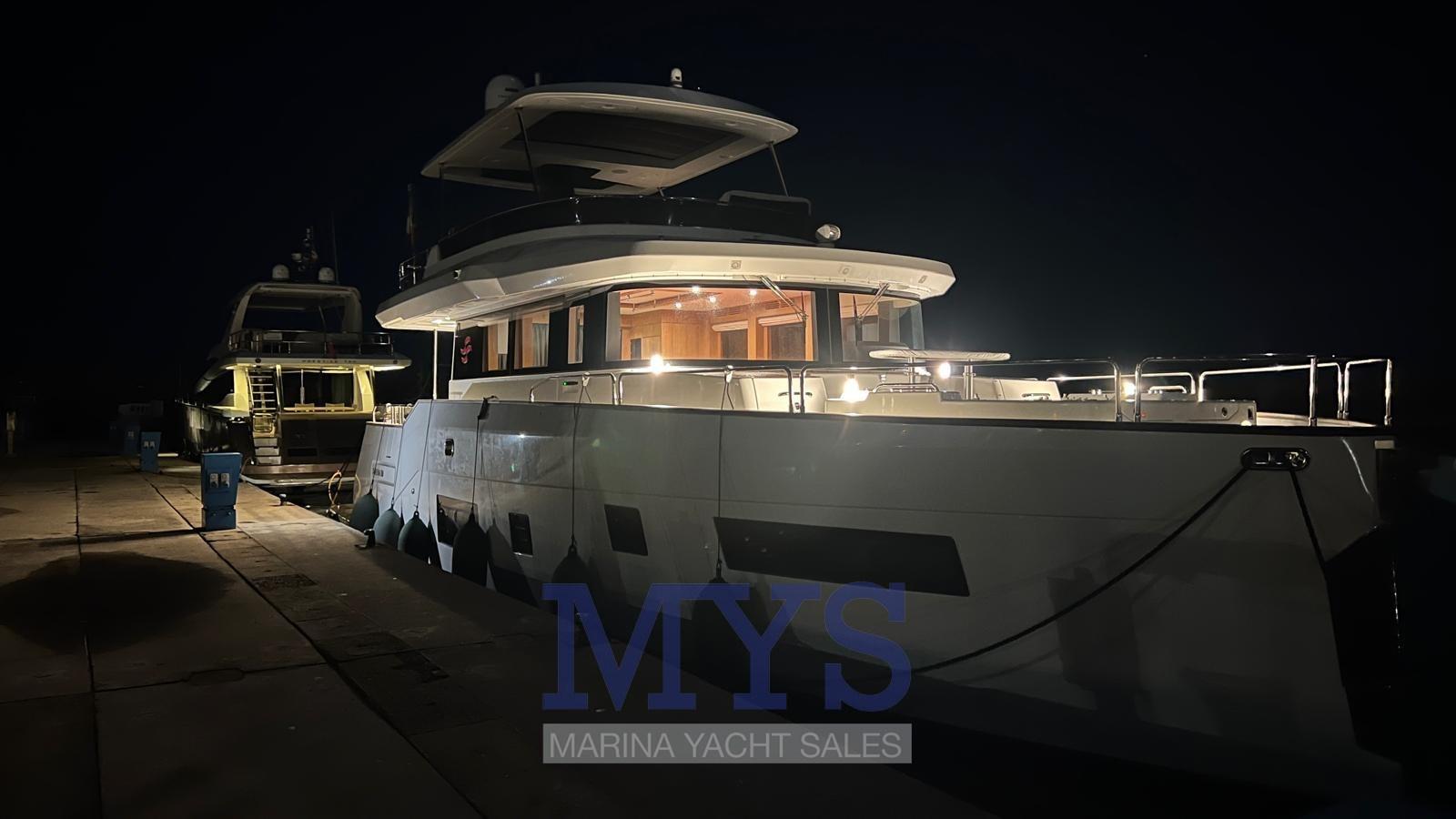 Sirena yacht 58