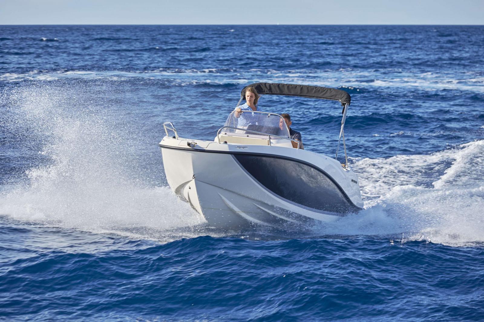 quicksilver Activ 555 open