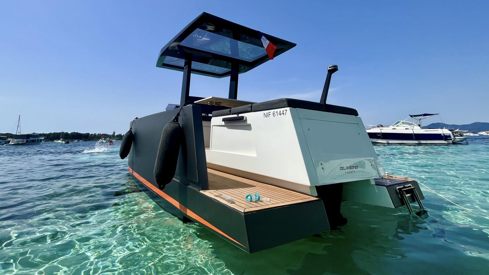 de antonio yachts D23 open