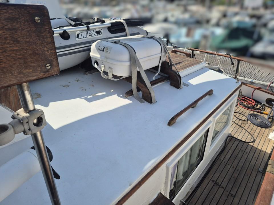 grand banks 36