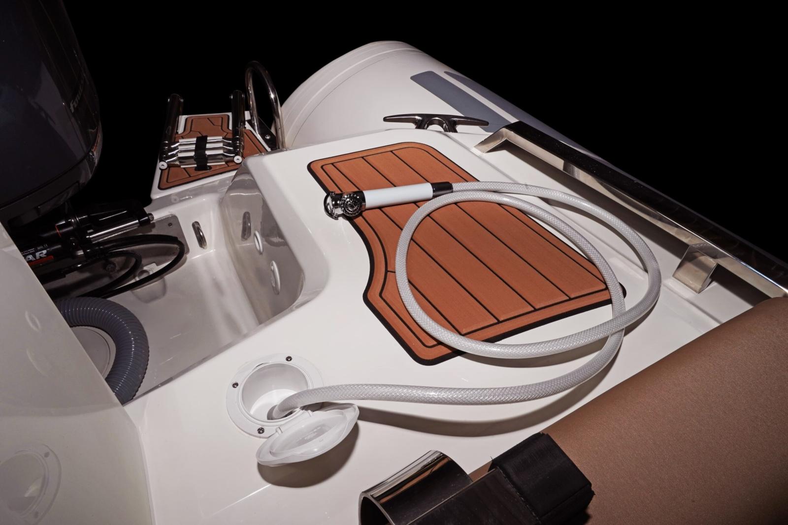 brig Eagle 670 hypalon