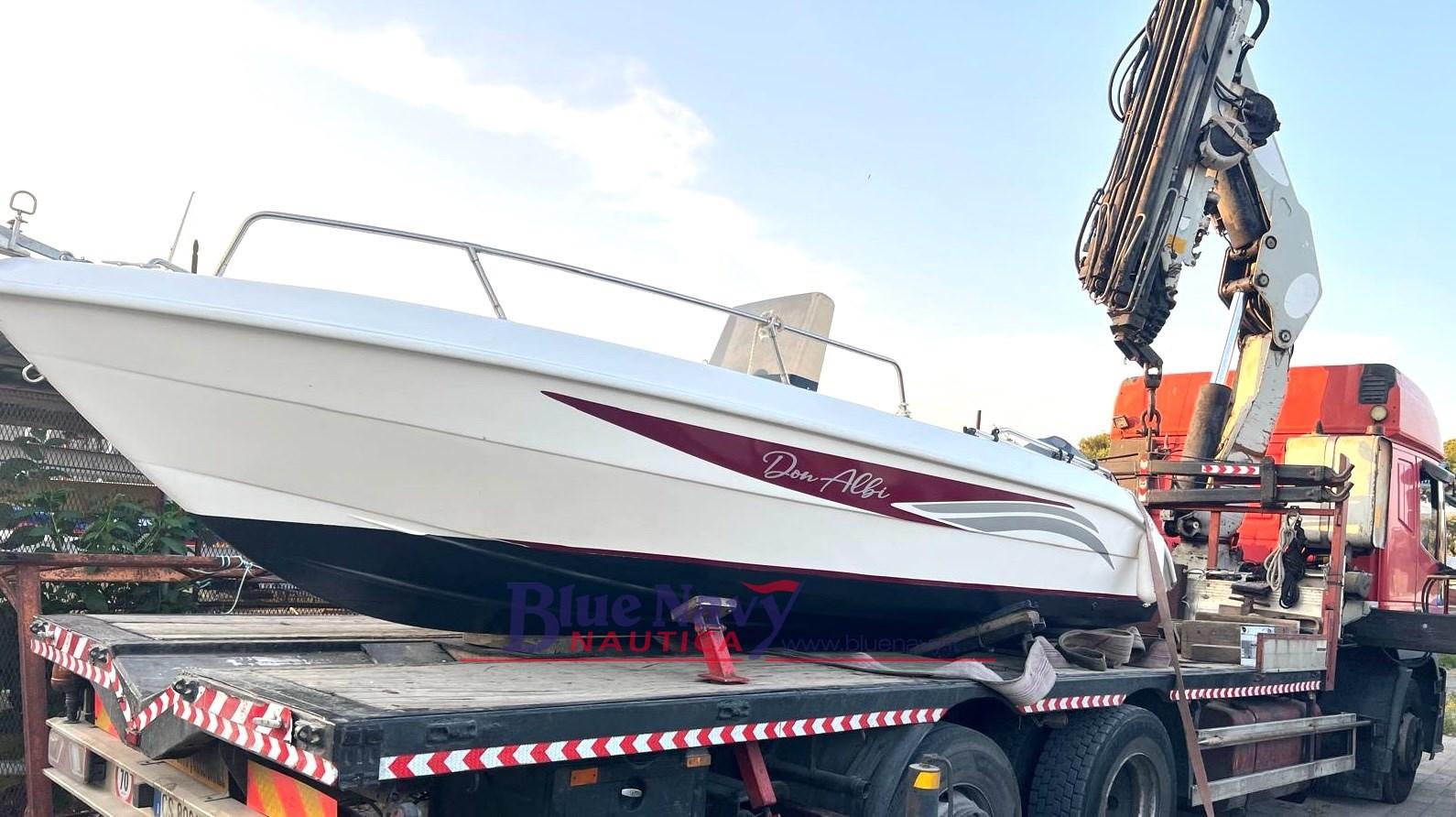 barca 5.5mt con yamaha 40/60 cv del 2010