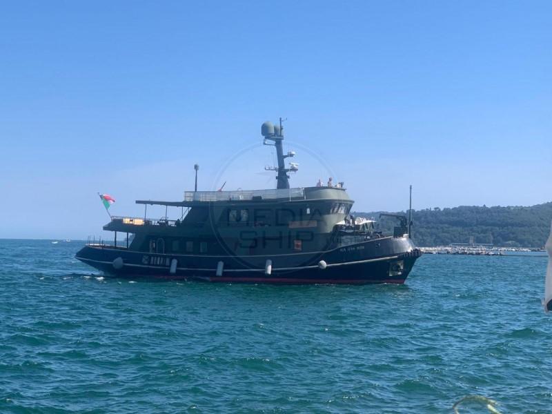 benetti Tugboat