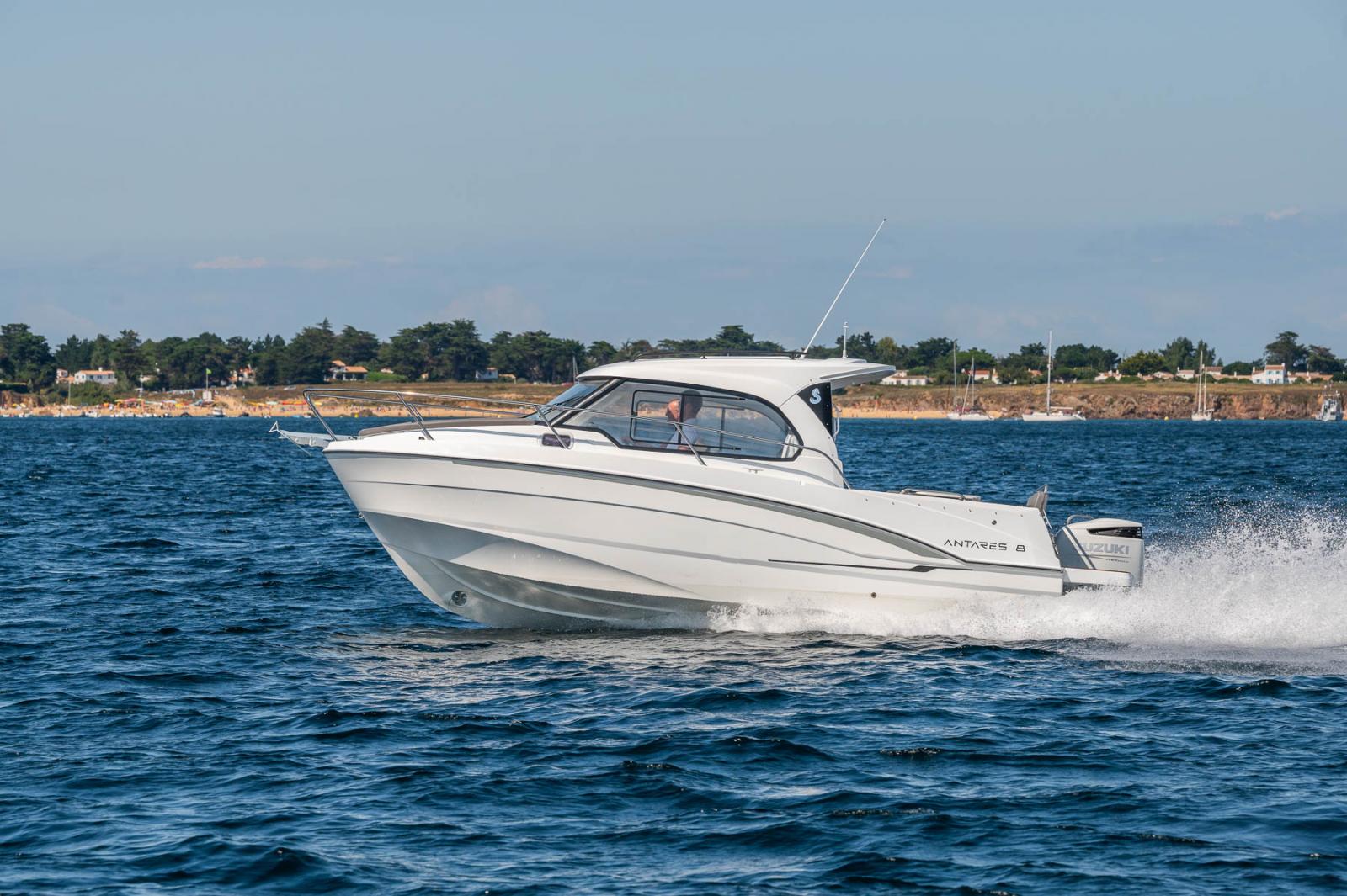 beneteau Antares 8 ob