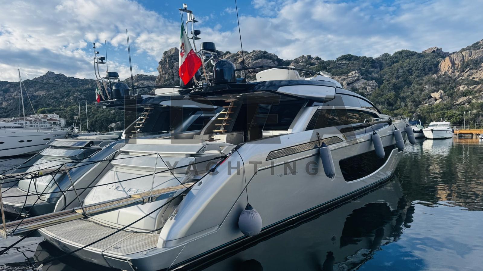 riva Perseo 76 sportfly