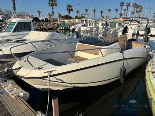 Quicksilver activ 675 open