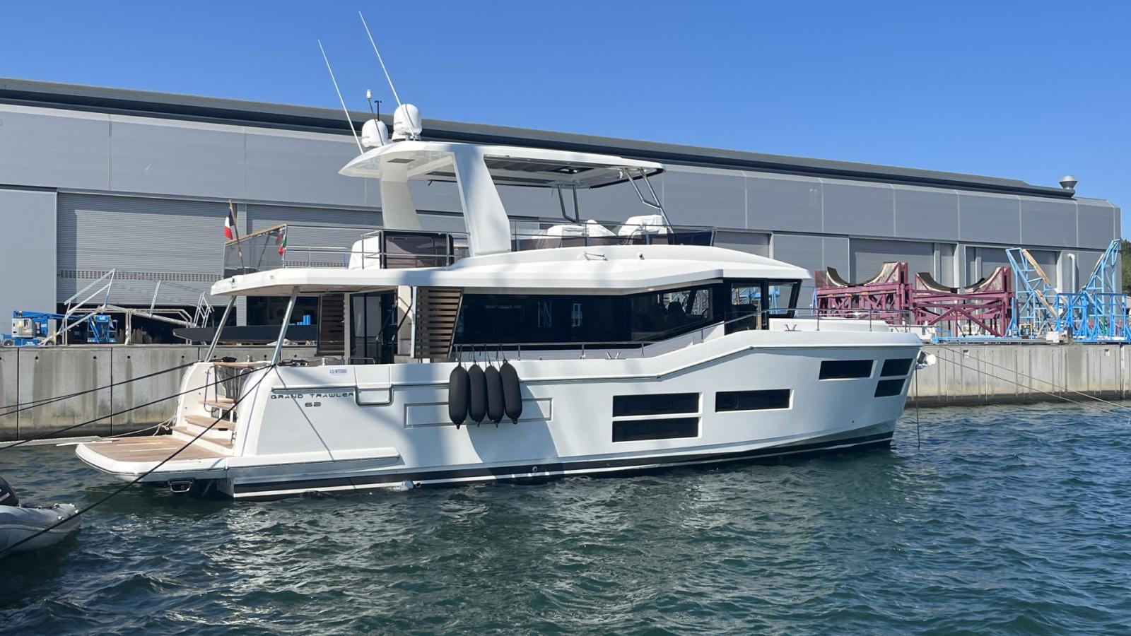 beneteau Grand trawler 62