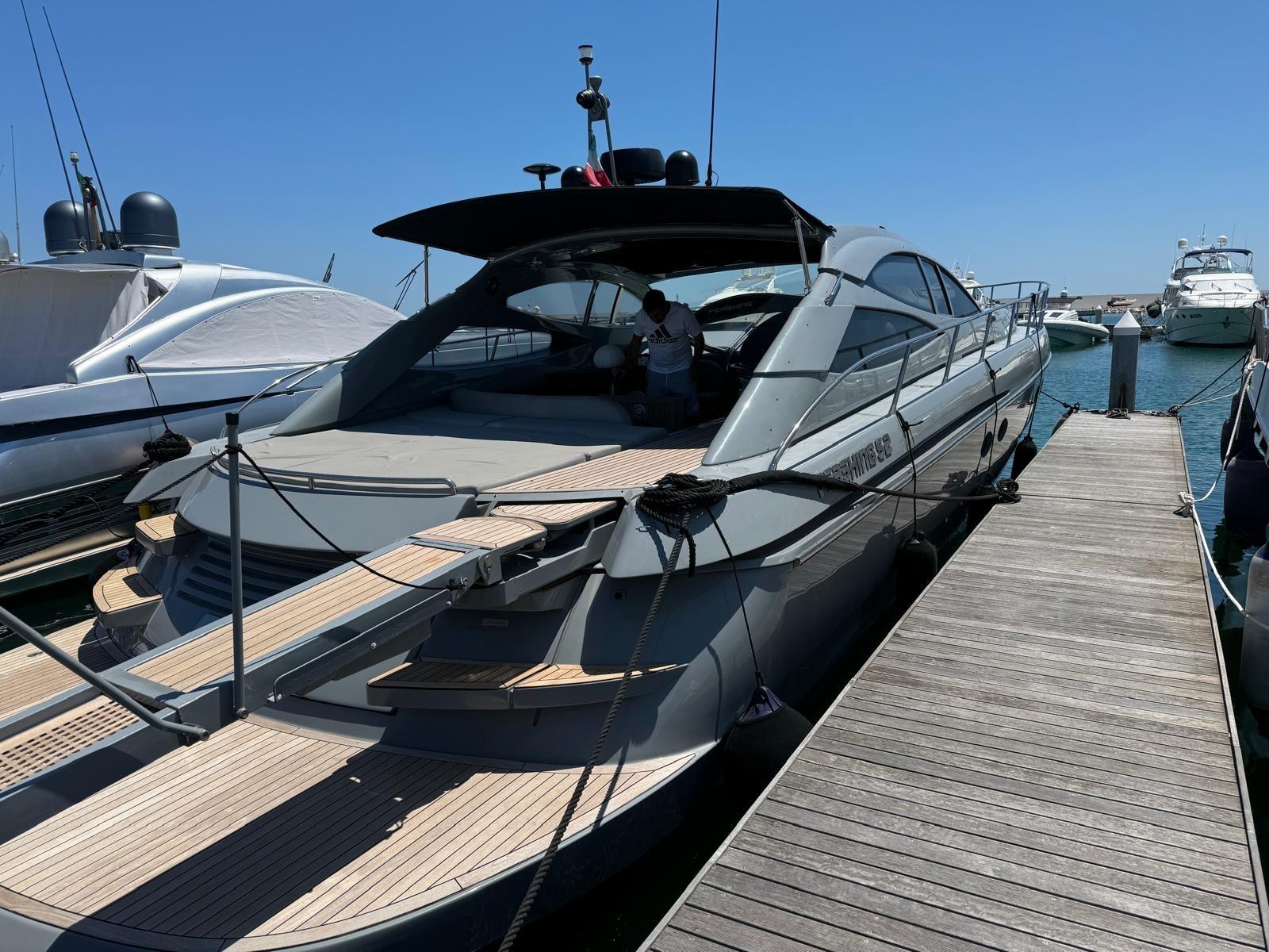 pershing Pershing 52'