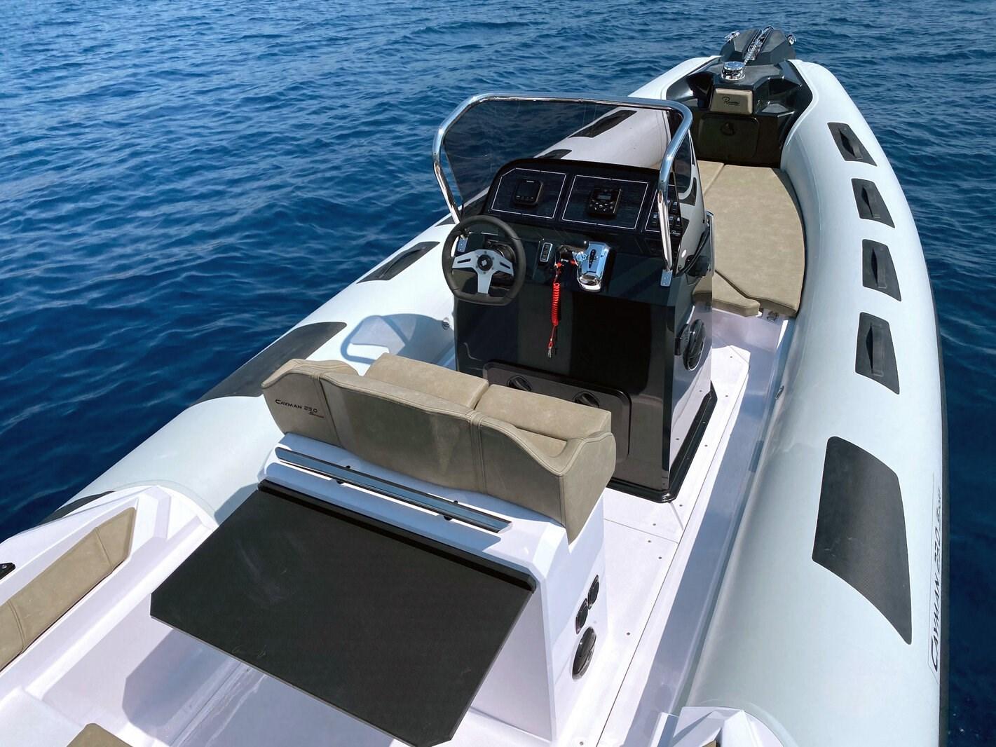 ranieri international Cayman 23 sport