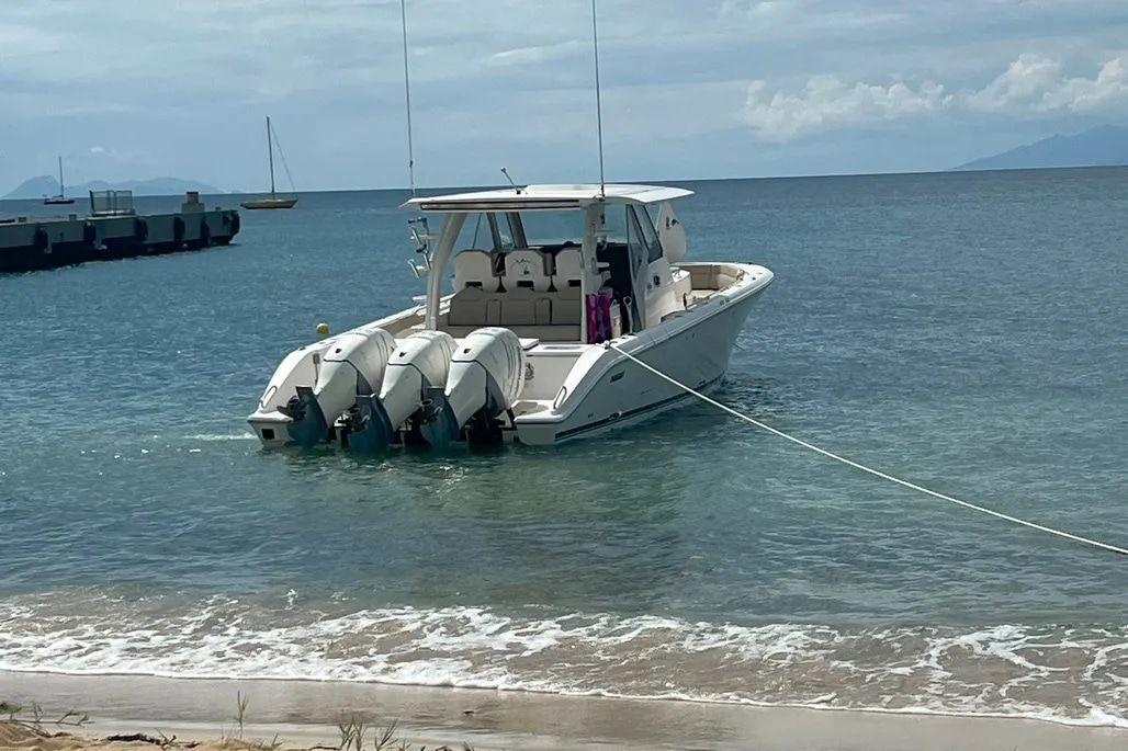 pursuit S 408 sport