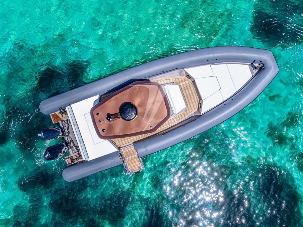 rame yacht R 10