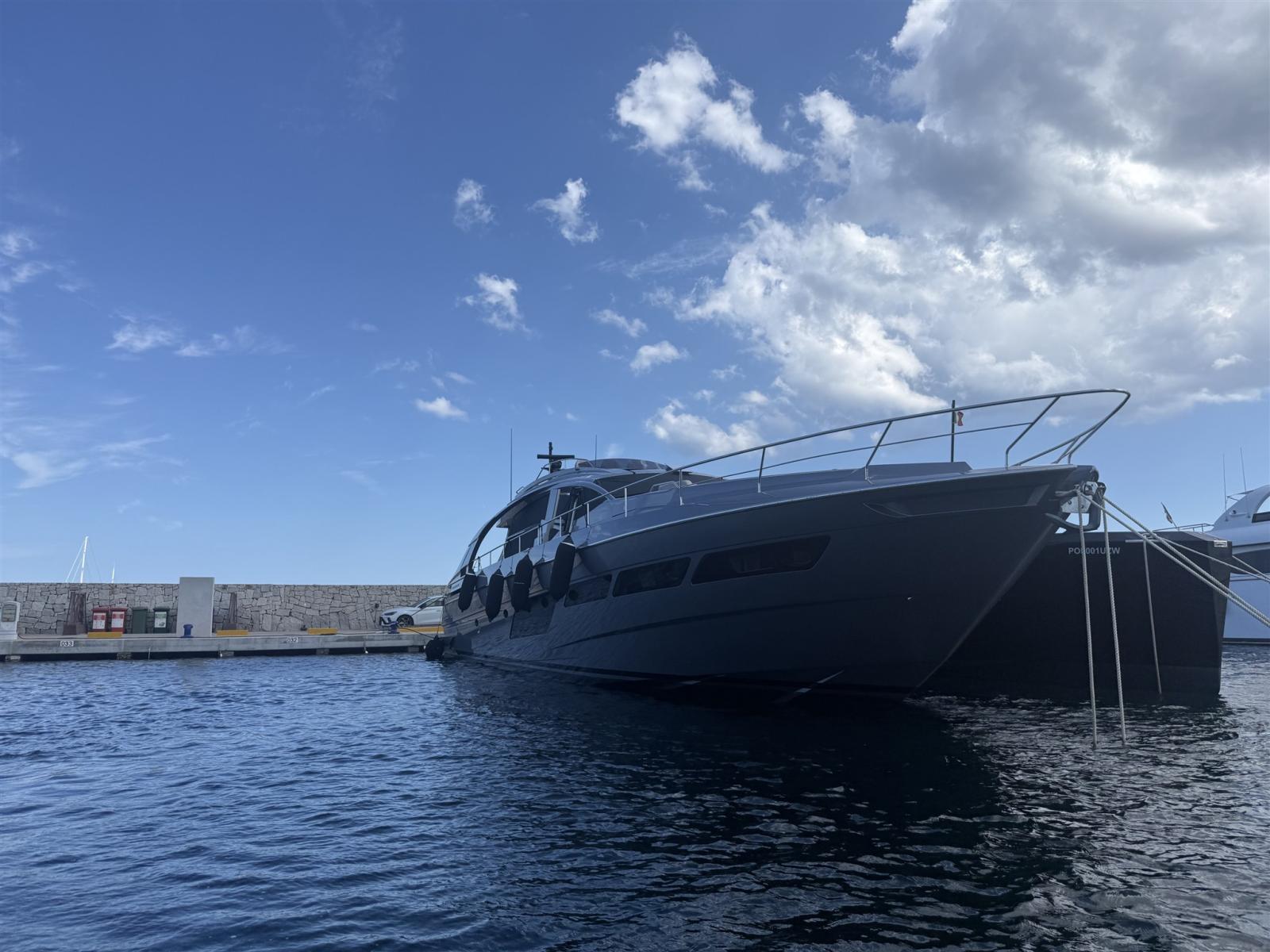 pershing 8x