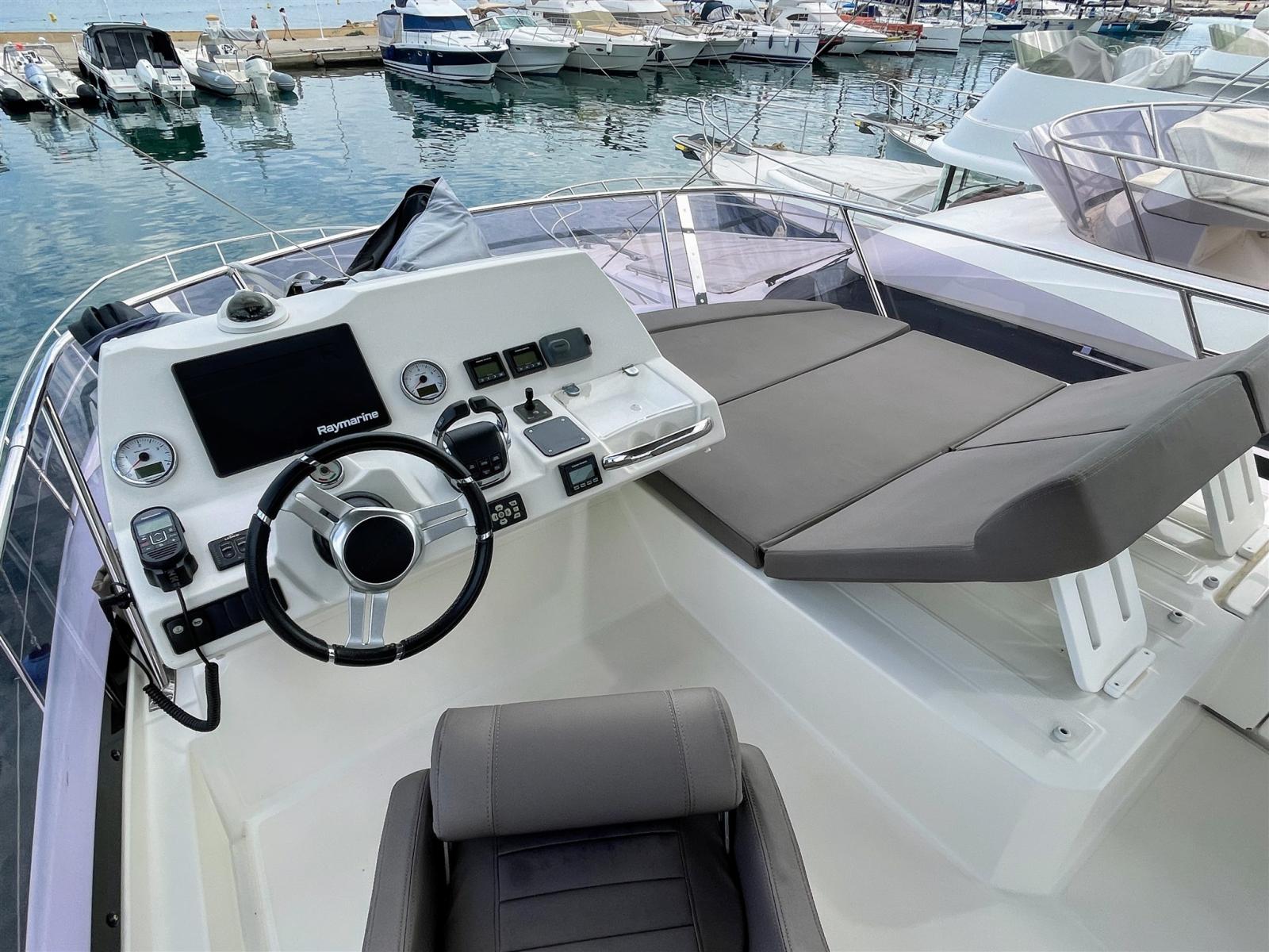 jeanneau Prestige 420 fly