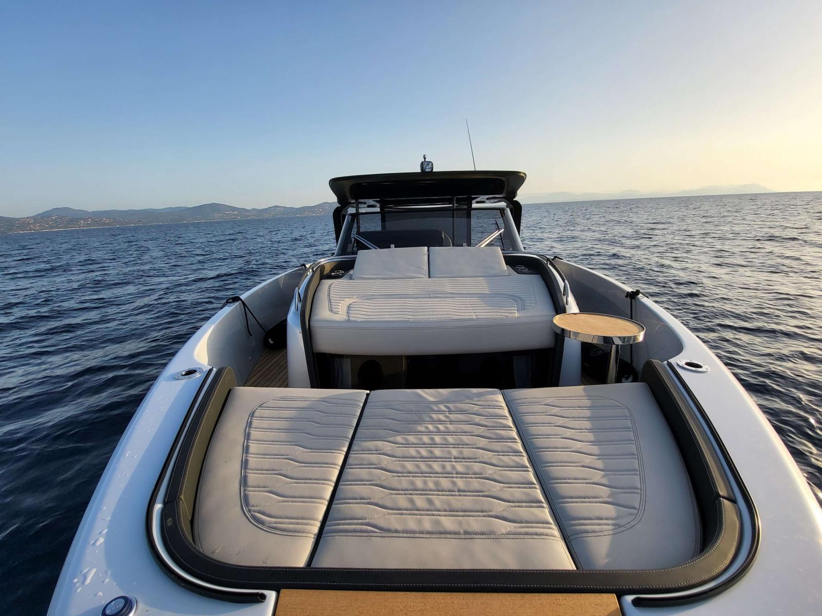 cranchi A46 luxury tender