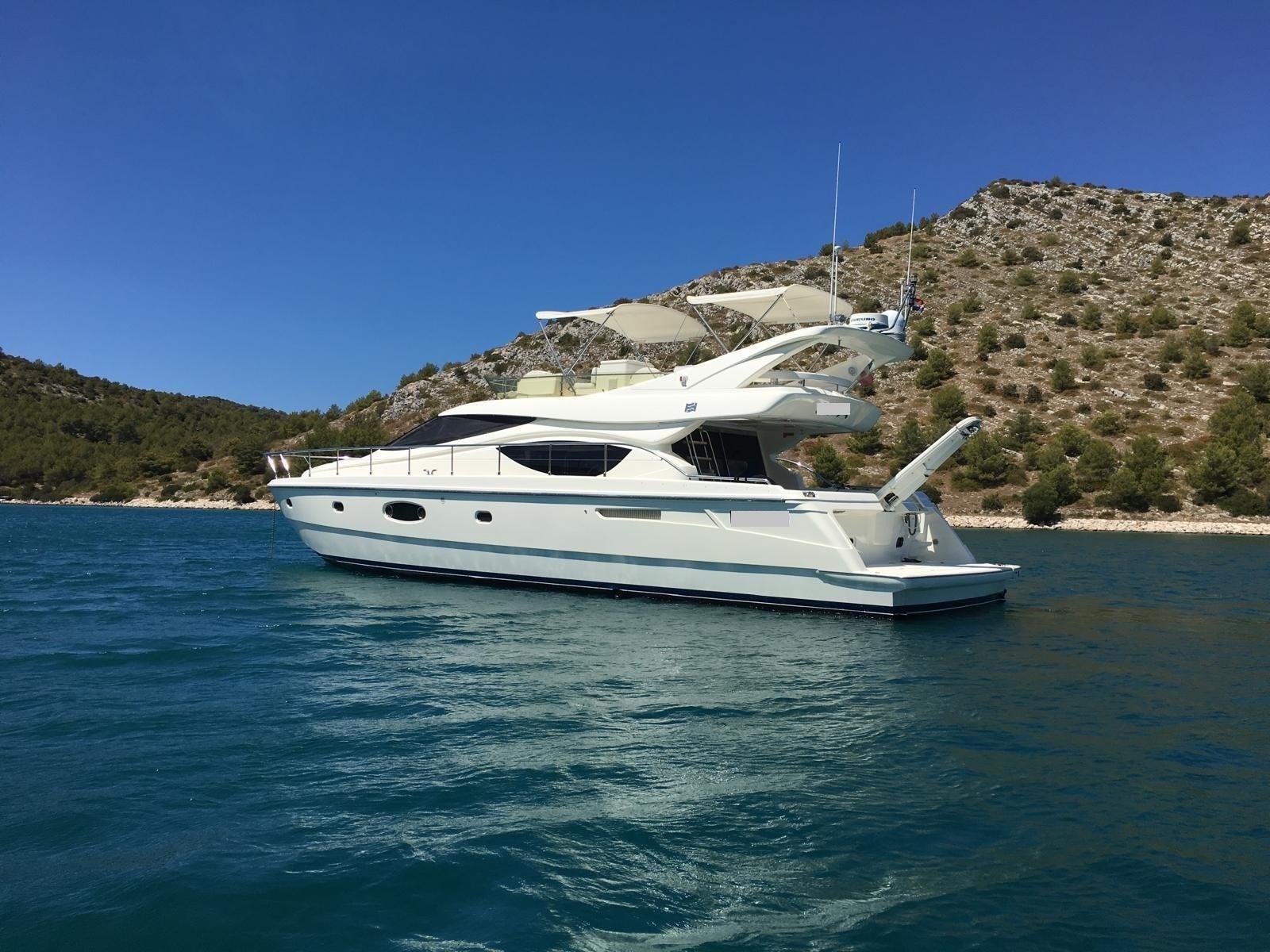 ferretti yachts 550
