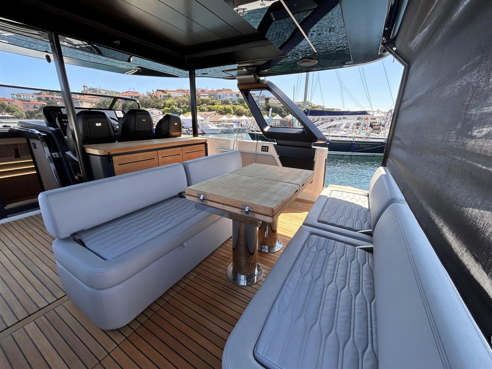 cranchi A 46 luxury tender