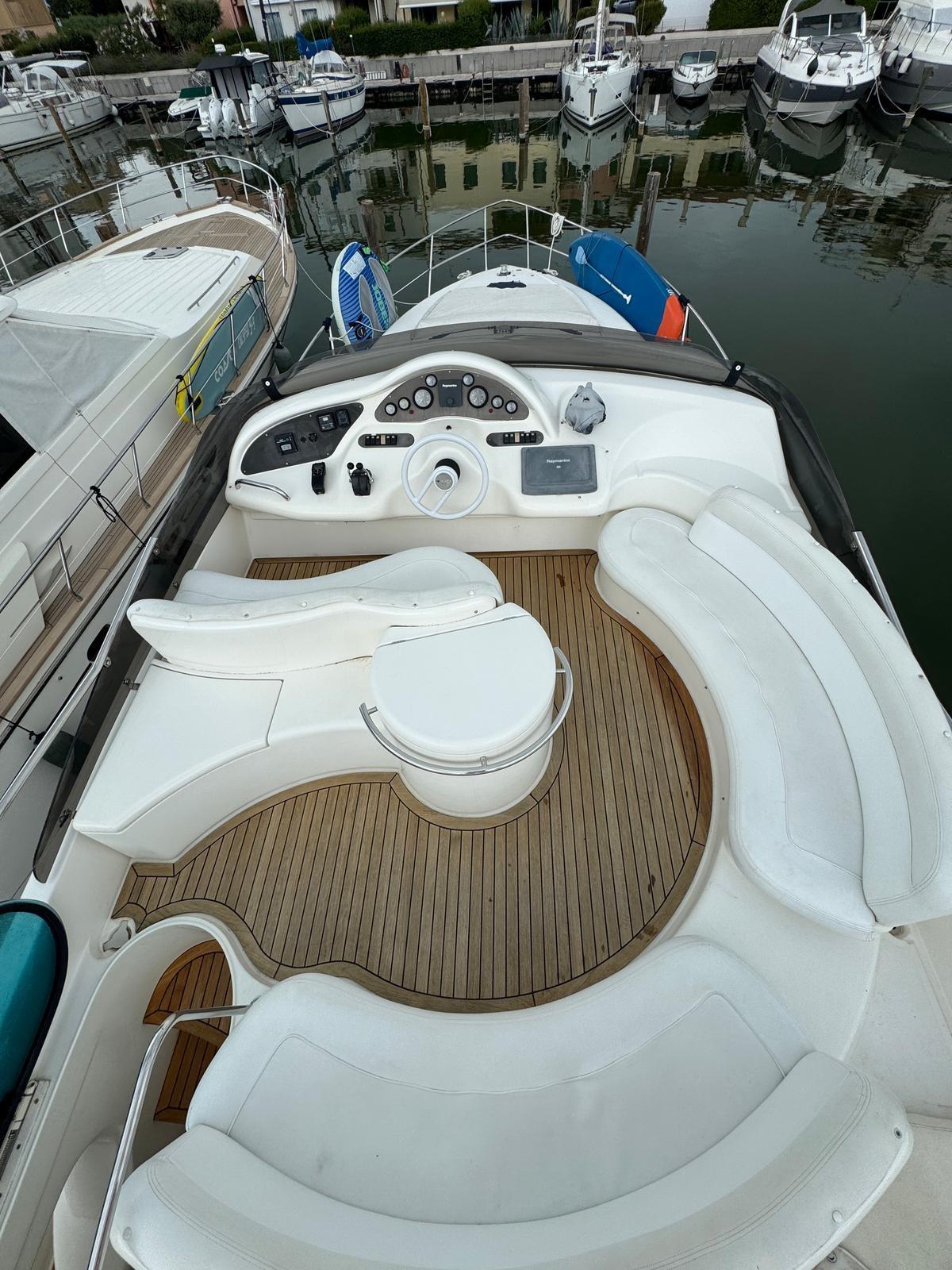 azimut 46