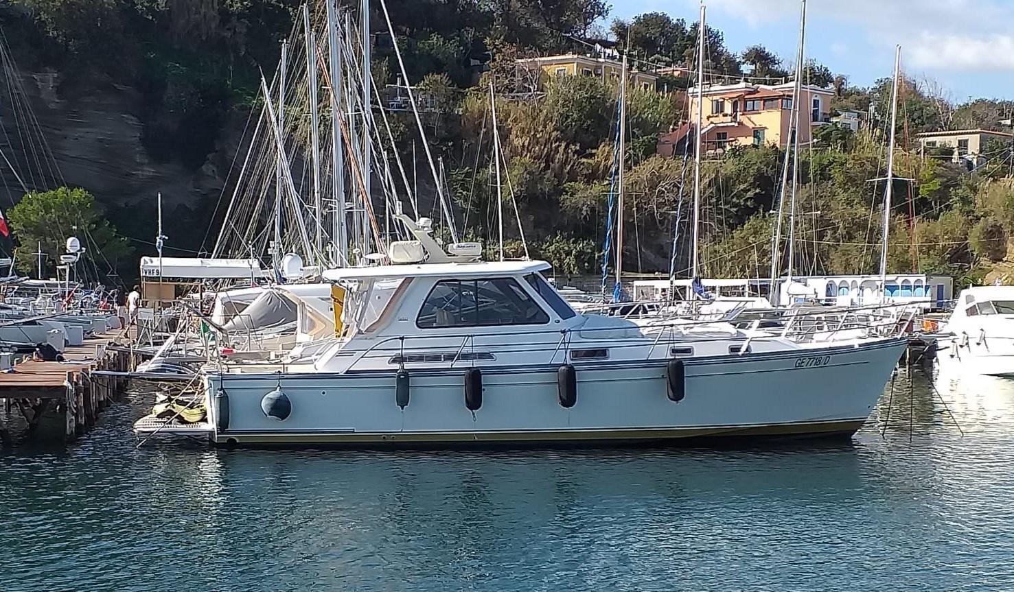 sabre yachts 42' hard top express
