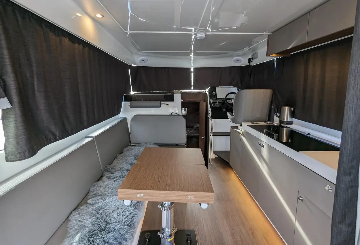 beneteau Antares 11 fly