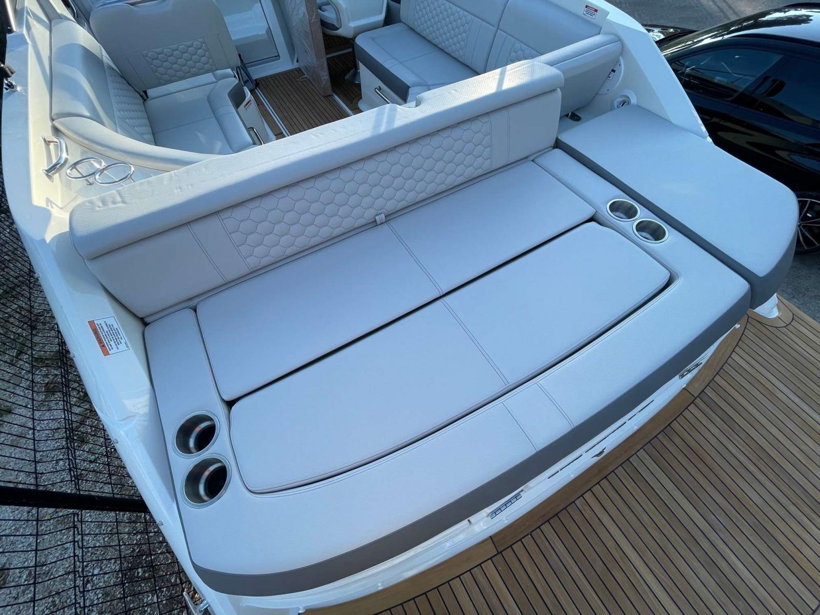 sea ray Sunsport 250 inbord