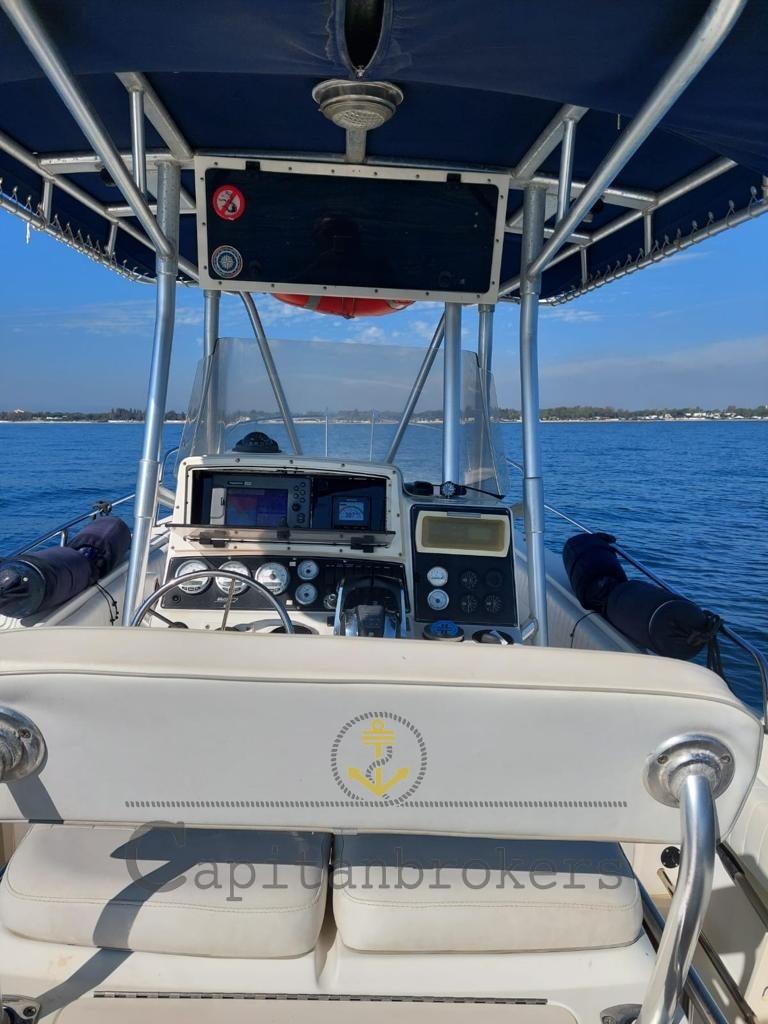 boston whaler 26 outrage