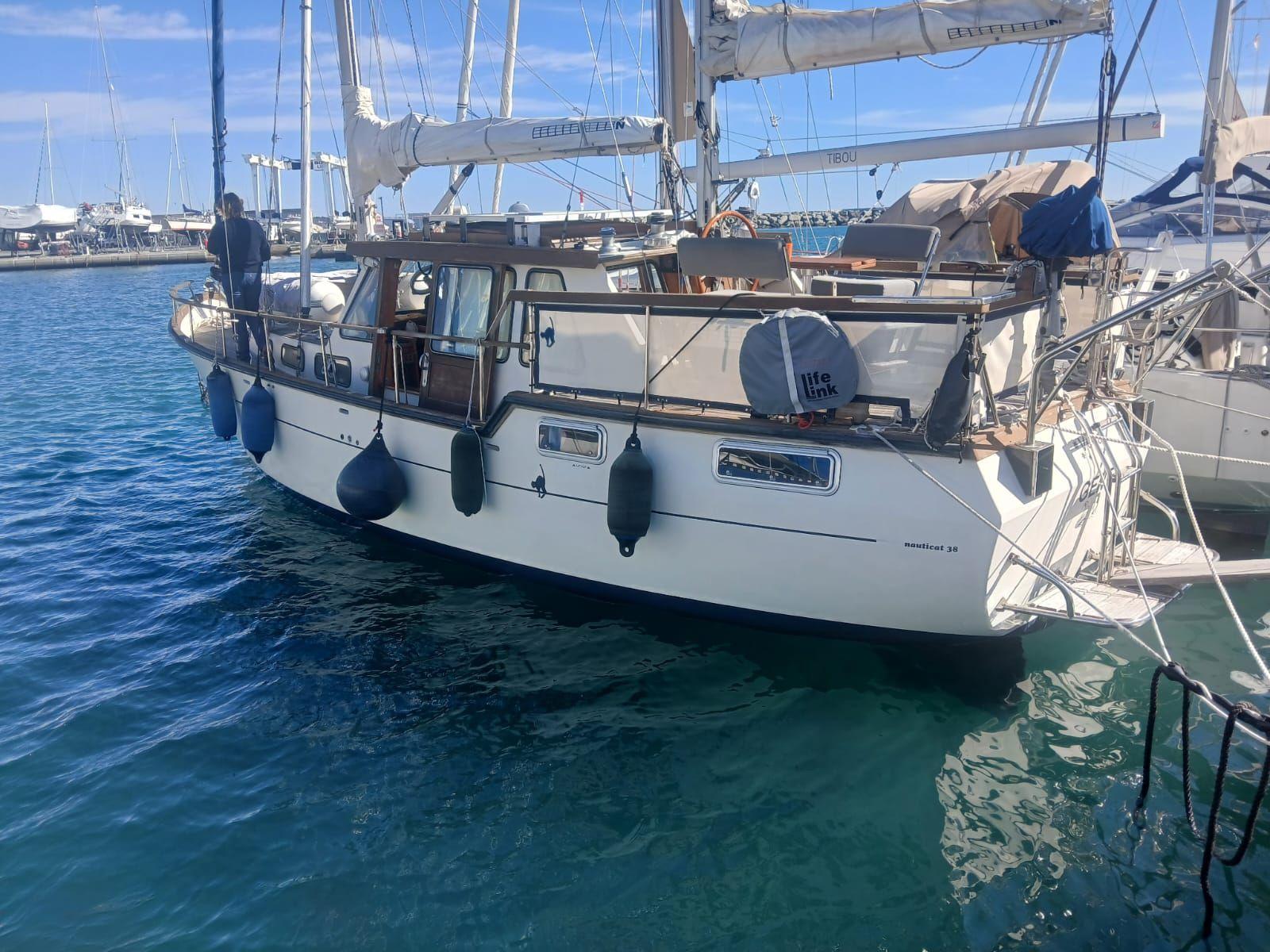 Nauticat 38