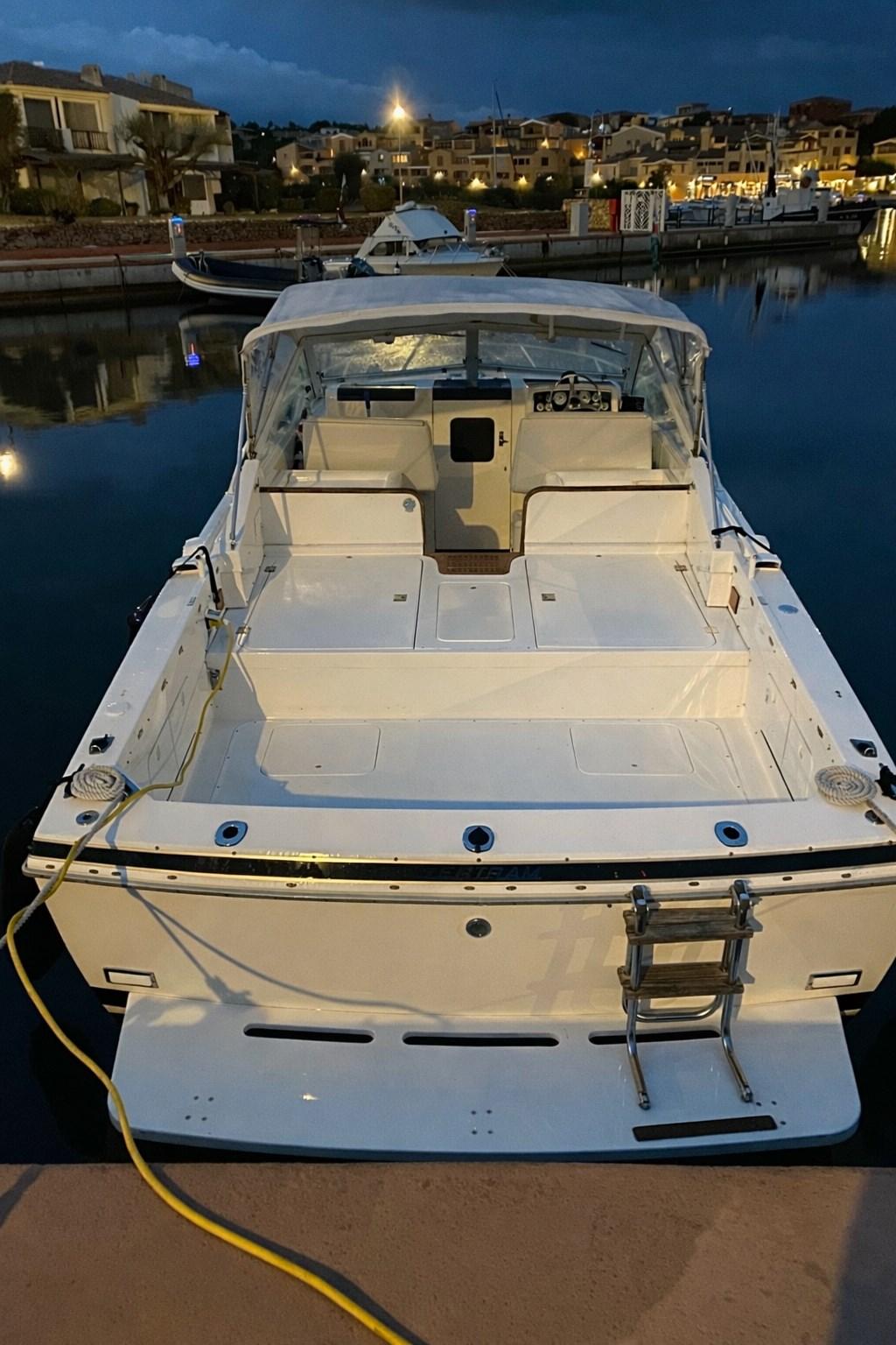bertram yacht 28' moppie