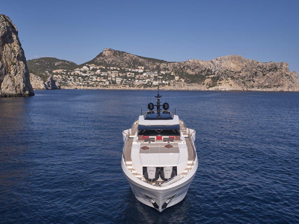 astondoa 110 century