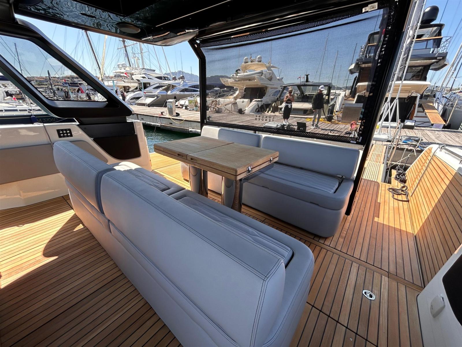 cranchi A 46 luxury tender