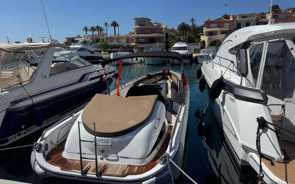 novurania Chase 38