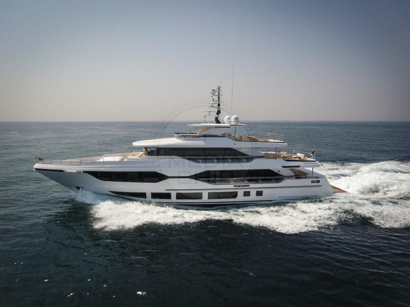 gulf craft Majesty 120