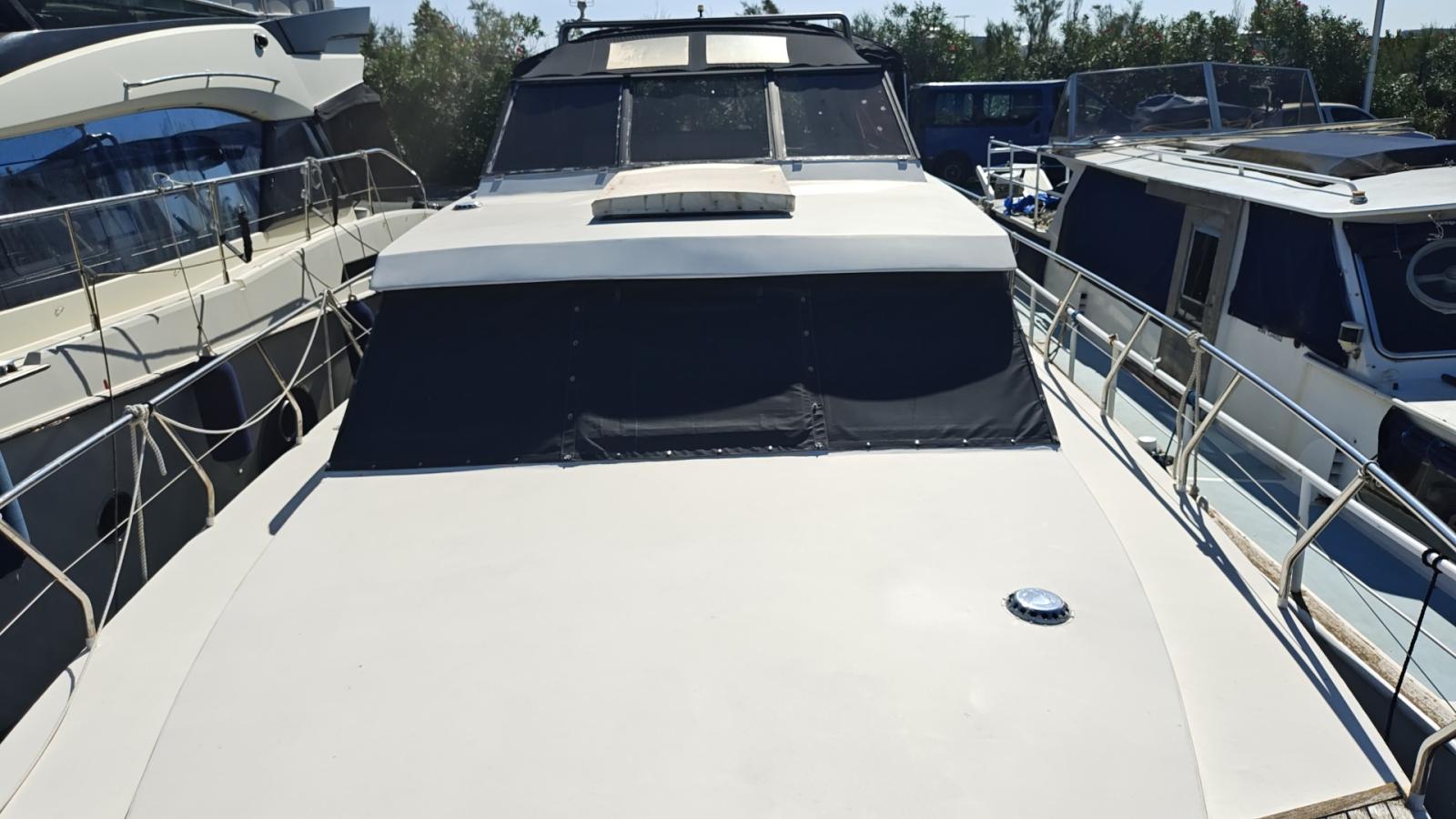 van der valk Falcon 45