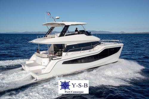 Aquila 46 yacht