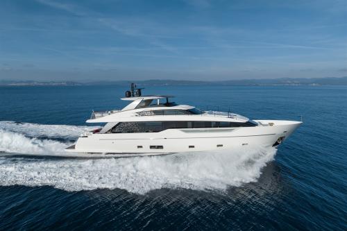 Sanlorenzo sl90 asymmetric