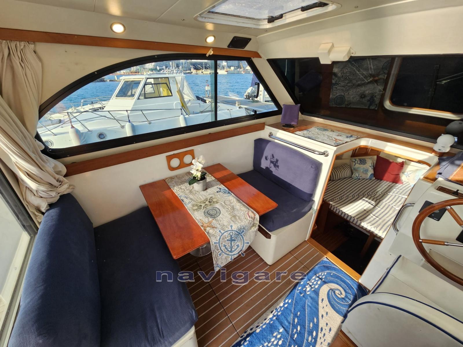 plastik Space 290 cruiser