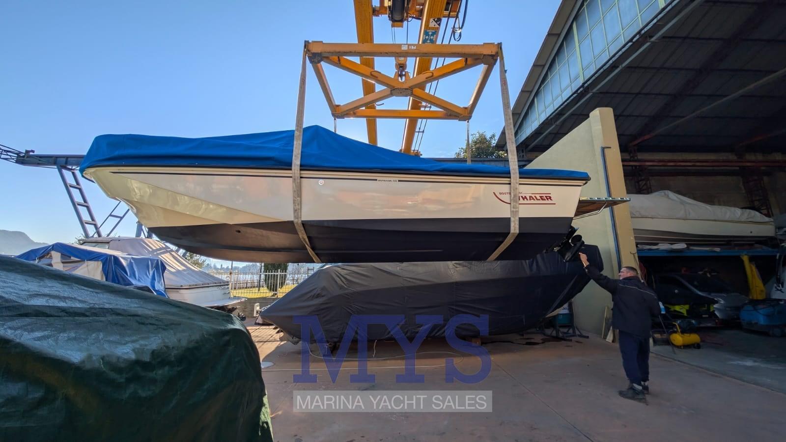 boston whaler 22 outrage