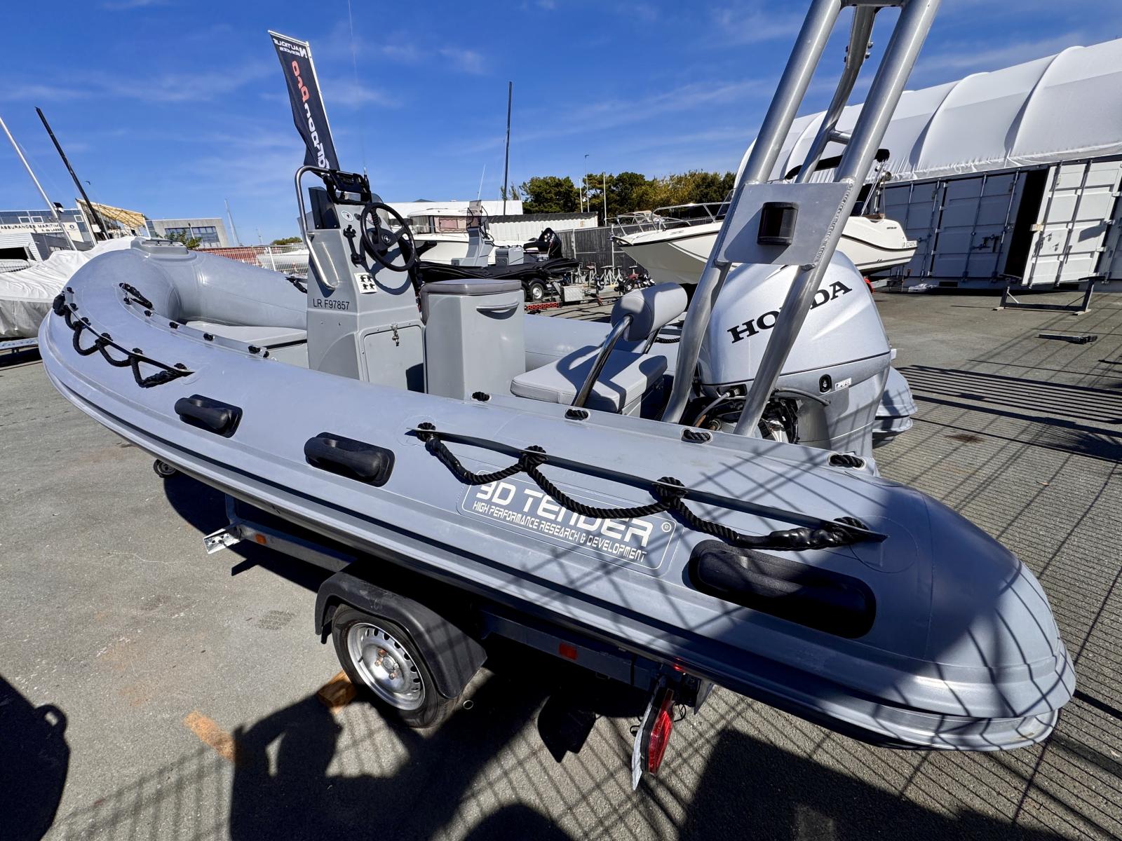 3d tender Xpro 490 hypalon