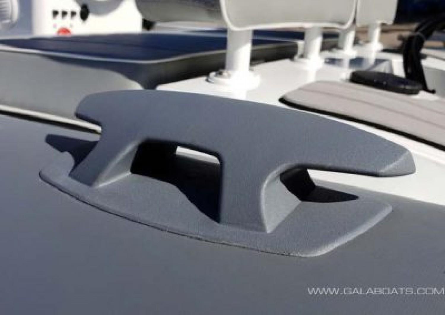 gala boats V330h