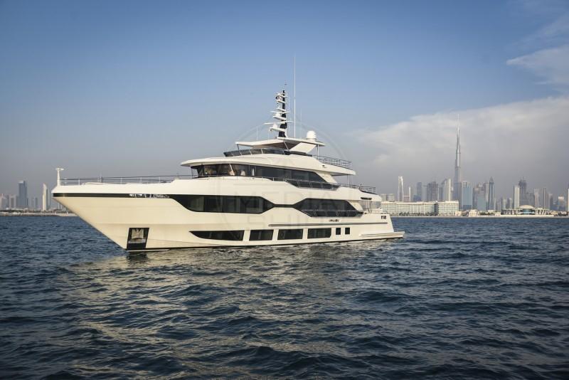 gulf craft Majesty 120