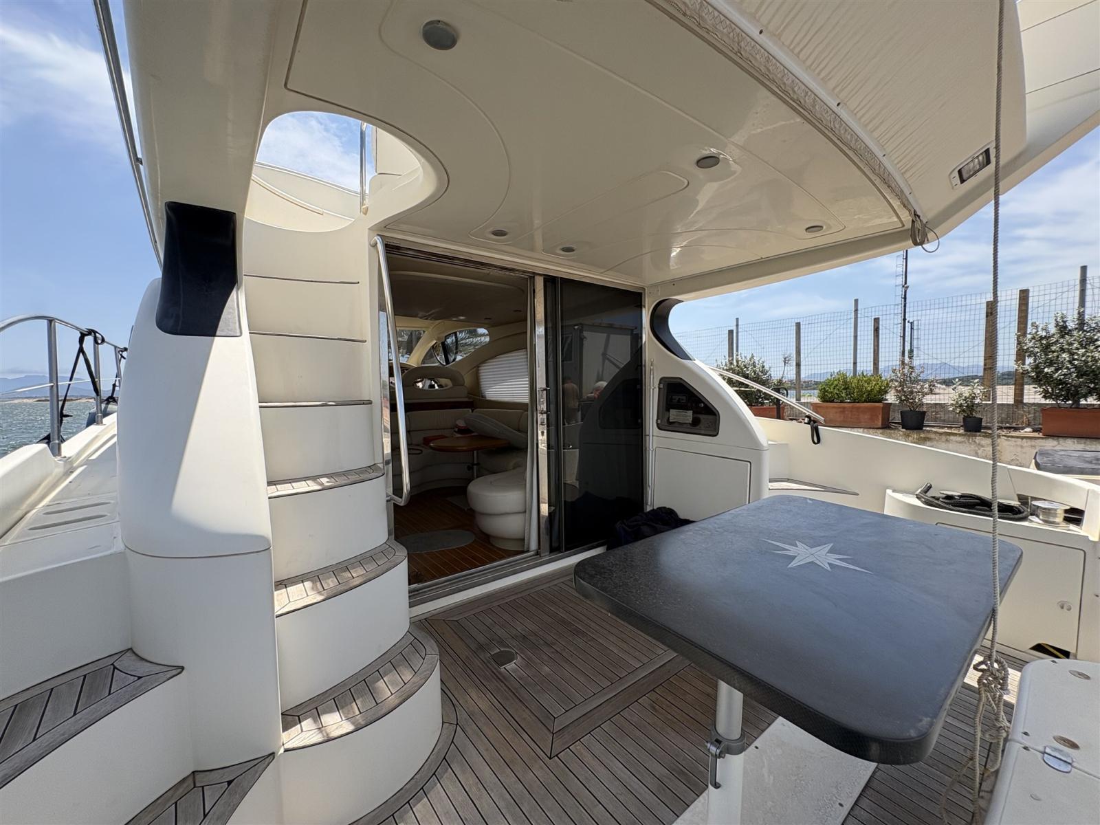 azimut 46