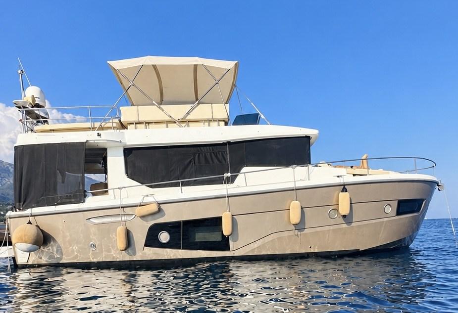 cranchi Eco trawler 43