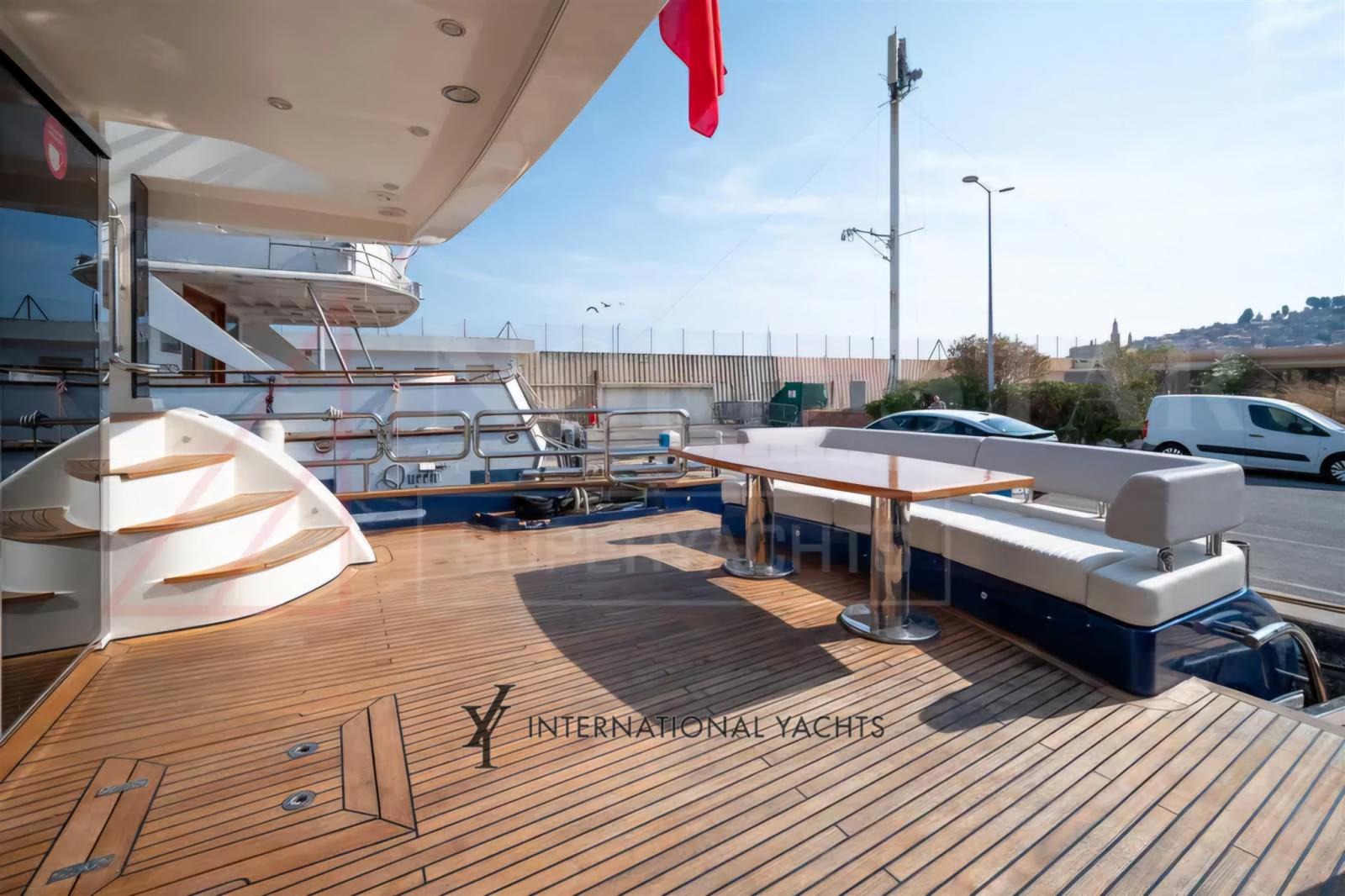 azimut Magellano 74