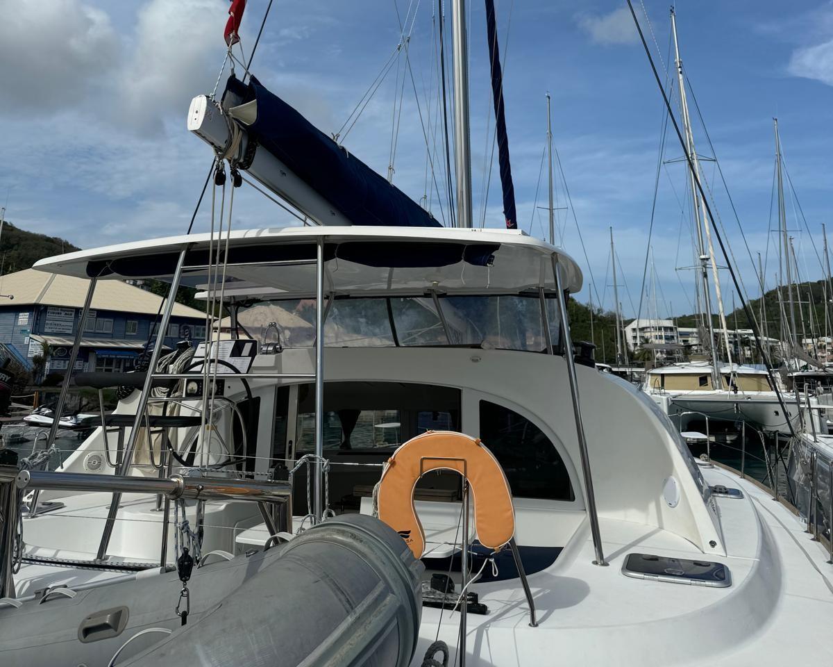 lagoon 380