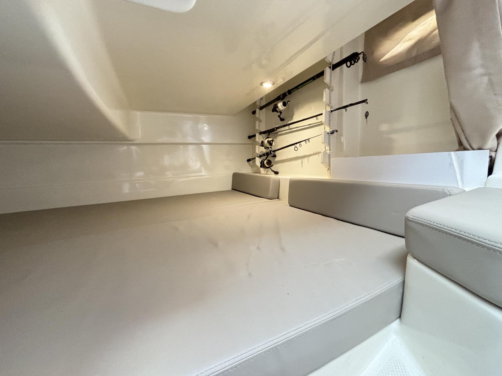 quicksilver 905 Pilothouse