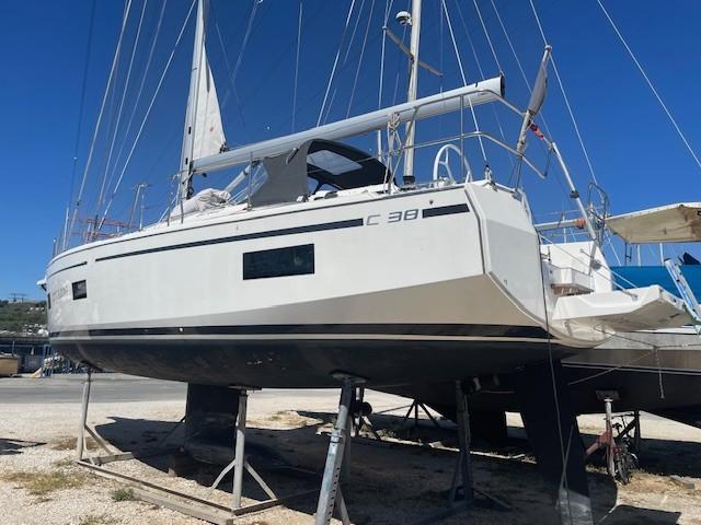 bavaria yacht BAVARIA C38